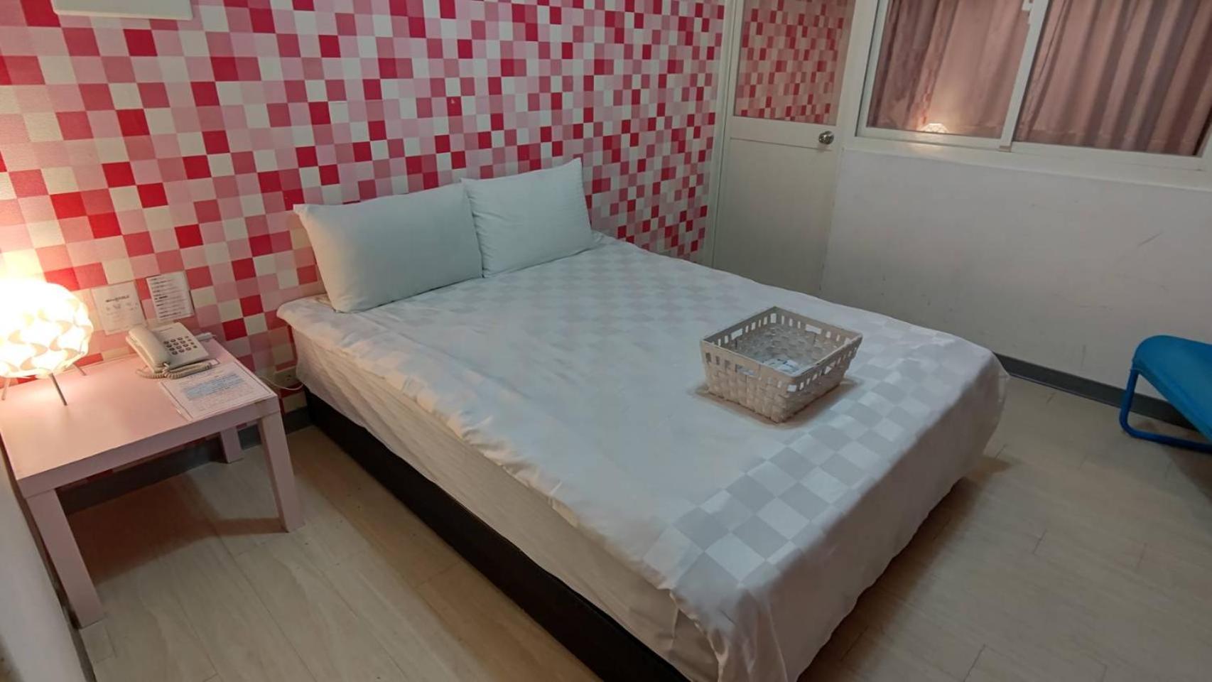 Sleep Taipei Hotel - Nanya Экстерьер фото